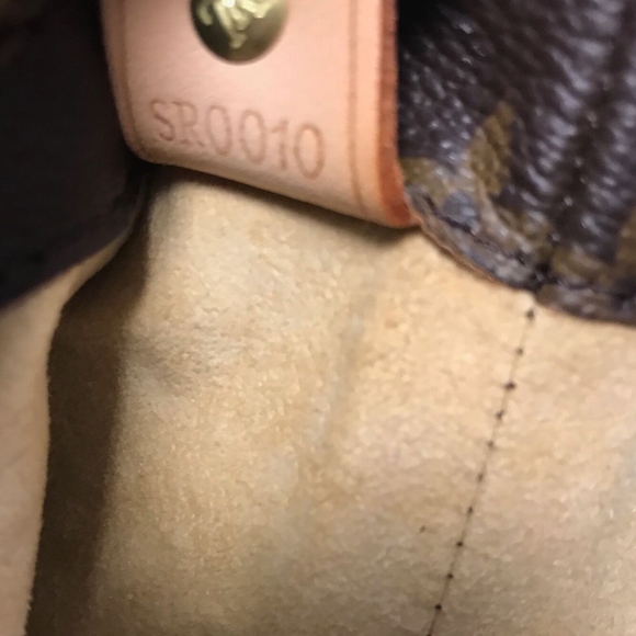 ❤️SOLD❤️Authentic Louis Vuitton Luco Tote - Picture 8 of 8